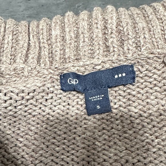 GAP Women's Taupe Knit Cardigan - Picture 2 of 5